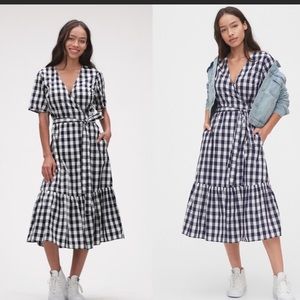 Gap gingham plaid wrap dress Medium. NWT